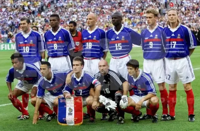Quel joueur de l'AS Monaco FC a remporté la Coupe du Monde avec l'équipe de France en 1998 ?