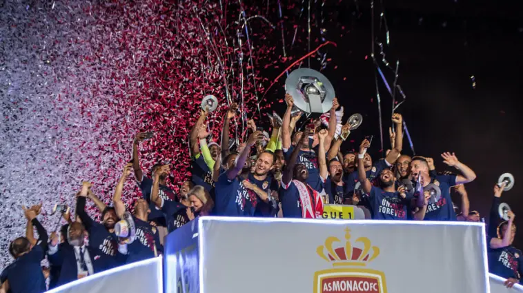 En quelle année l'AS Monaco FC a-t-il remporté son premier titre de champion de France ?