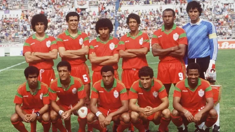 Quel joueur marocain est célèbre pour avoir remporté le Ballon d'Or africain en 1985 ?