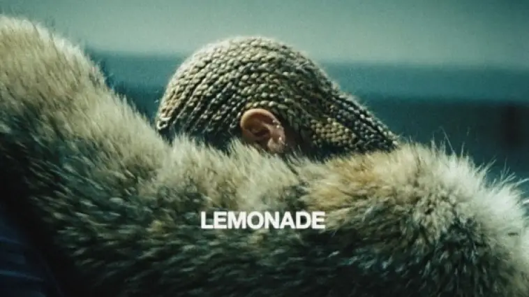 Quelle chanteuse a sorti l'album "Lemonade" en 2016 ?