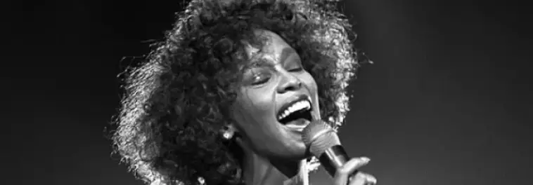 Quelle chanson de Whitney Houston est devenue l'une des chansons les plus vendues de tous les temps ?