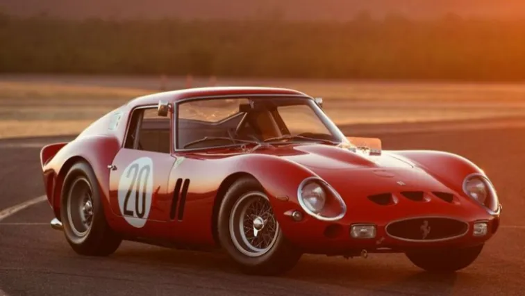  Quelle année a vu le lancement de la Ferrari 250 GTO ?