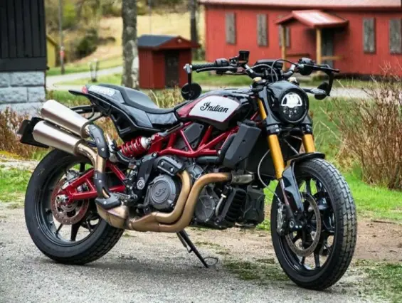 En quelle année l'Indian FTR 1200 a-t-elle été introduite pour la première fois sur le marché ?
