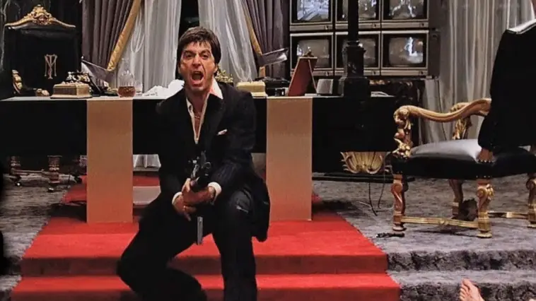 Quel est le nom du personnage qu'Al Pacino incarne dans le film "Scarface" réalisé par Brian De Palma ?