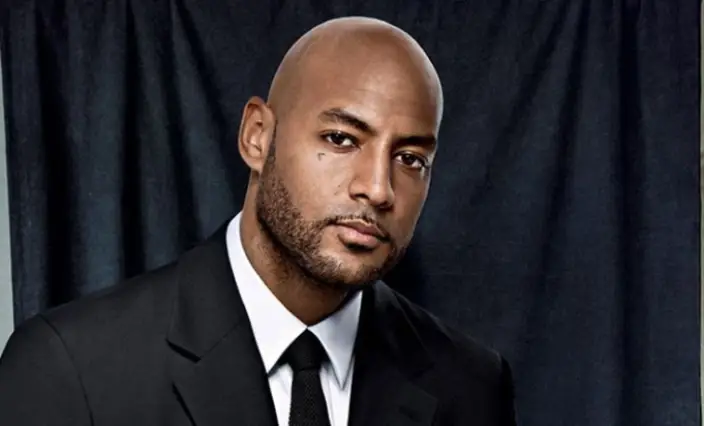 Dans quel quartier de Paris Booba a-t-il grandi ?