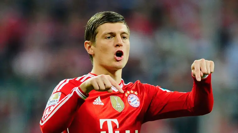 Quel club a formé Toni Kroos avant de rejoindre le Bayern Munich  ?