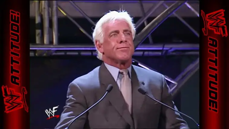 Quelle était la signature vestimentaire de Ric Flair sur le ring ?