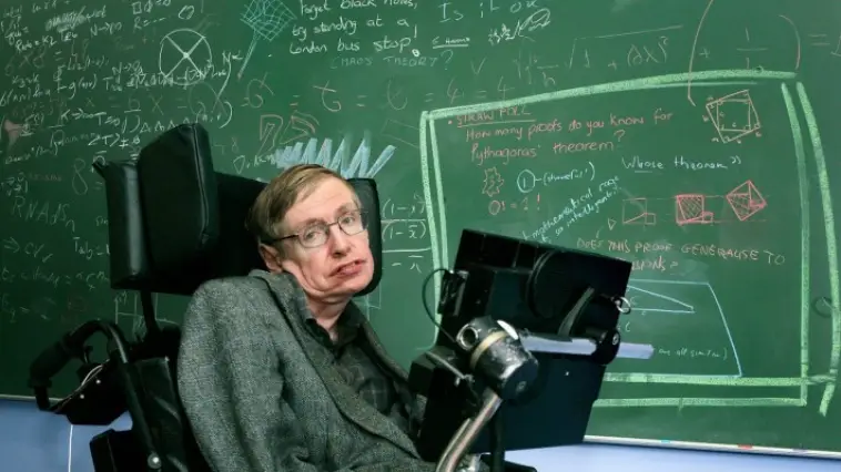 Quelle maladie a été diagnostiquée chez Stephen Hawking à l'âge de 21 ans ?