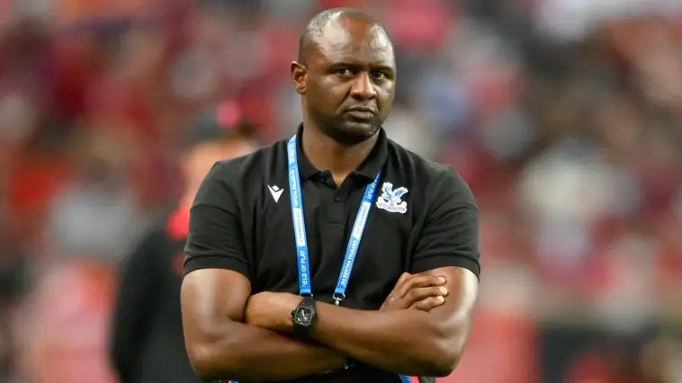 Avec quel club anglais Patrick Vieira a-t-il remporté trois titres de Premier League ?