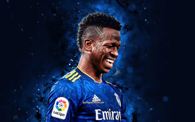 En quelle année Vinícius Júnior a-t-il été élu meilleur jeune joueur de LaLiga ?