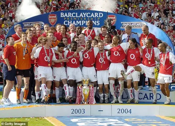 Combien de fois Arsenal a-t-il remporté la Premier League anglaise ?