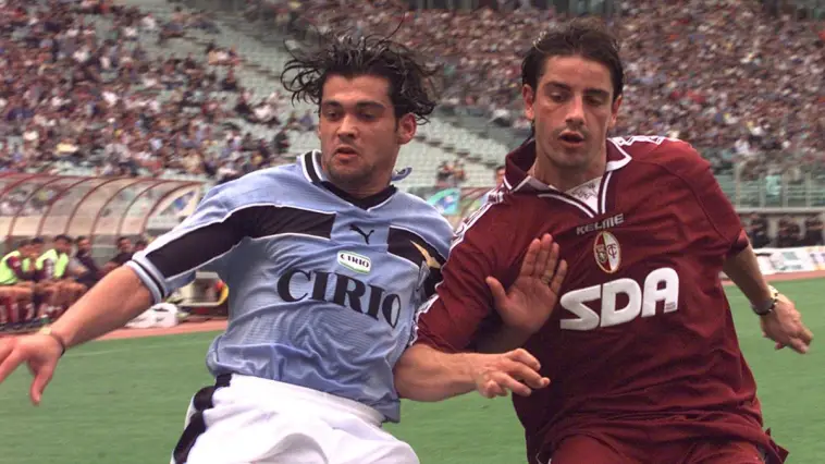 Avec quel club a-t-il remporté la Coupe d'Italie en 2000 ?