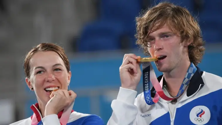 Andrey Rublev a remporté la médaille d’or aux Jeux olympiques de Tokyo (2020) dans quelle discipline ?