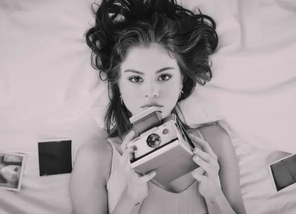 Quel organisme caritatif Selena Gomez a-t-elle co-fondé en 2009 avec Demi Lovato ?