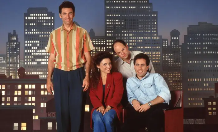 Quelle est la première phrase de l'épisode pilote de "Seinfeld" ?