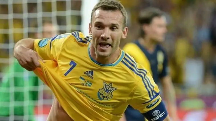 Combien de buts Andriy Shevchenko a-t-il marqués en Coupe du Monde de la FIFA au cours de sa carrière ?