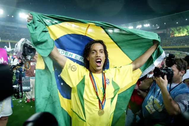Quel joueur brésilien des années 2000 te ressemble le plus ?