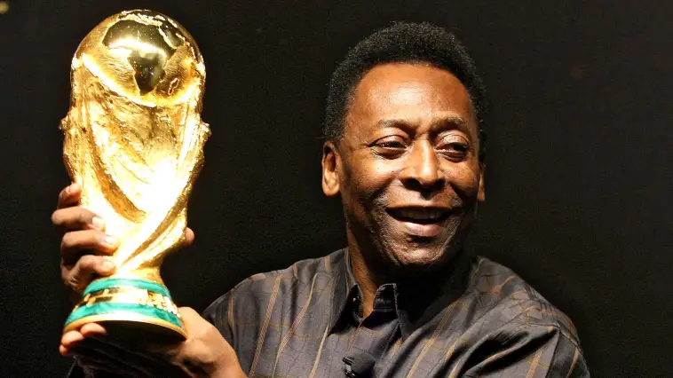 En quelle année Pelé a-t-il remporté sa première Coupe du Monde avec l'équipe nationale du Brésil ?