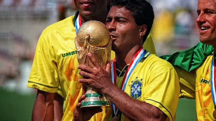 En quelle année Romário a-t-il remporté la Coupe du Monde de la FIFA avec l'équipe nationale brésilienne ?